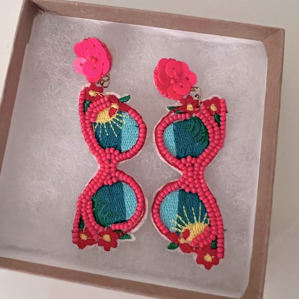 Fun beaded sunglasses earrings - perfect for summer